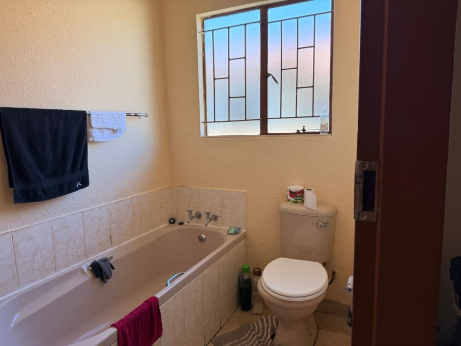 3 Bedroom Property for Sale in Tlhabane West North West